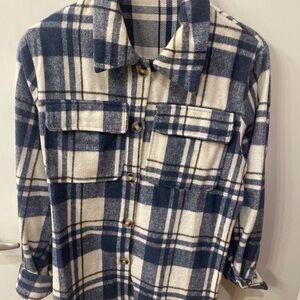 Women’s Blue and White Plaid Shacket